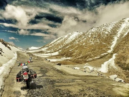 Ride to Mig La Pass (19,400 feet) The World's Highest Motorable Road
